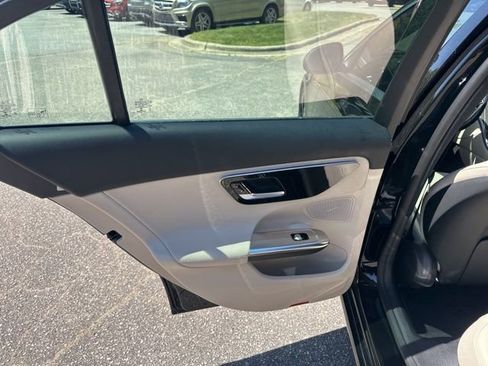 Certified 2022 Mercedes-Benz C 300 4MATIC Sedan image 10
