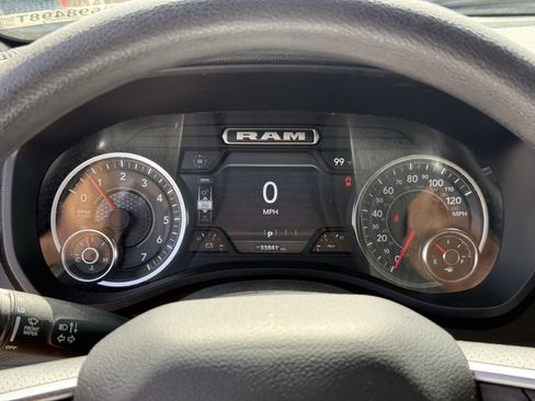 Used 2025 RAM 1500 Warlock AWD/4WD image 19