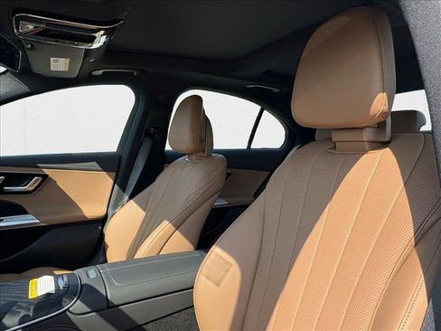 New 2026 Mercedes-Benz E 350 4MATIC Sedan image 14