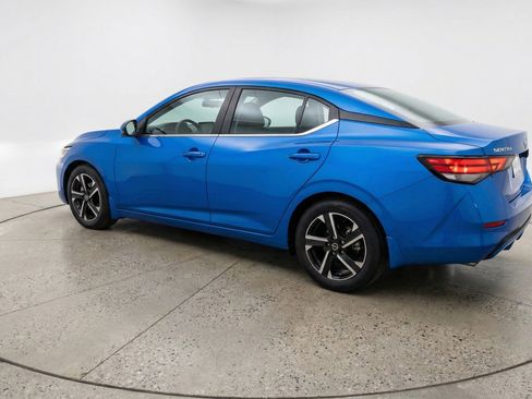 Used 2025 Nissan Sentra SV image 6