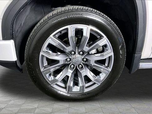 Used 2024 GMC Sierra 1500 Denali AWD/4WD image 32