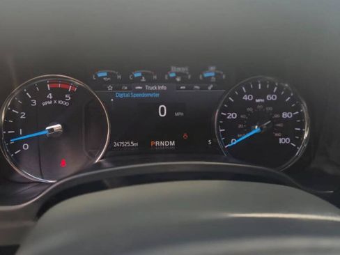 Used 2022 Ford F250 Lariat w/ Lariat Value Package AWD/4WD image 16