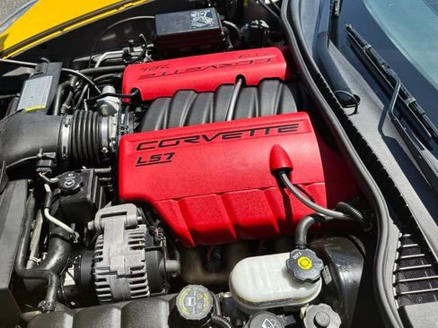 Used 2006 Chevrolet Corvette Z06 RWD image 18