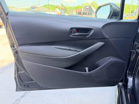 Used 2022 Toyota Corolla LE FWD image 22