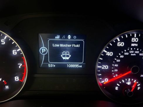 Used 2017 Kia Sportage LX image 13