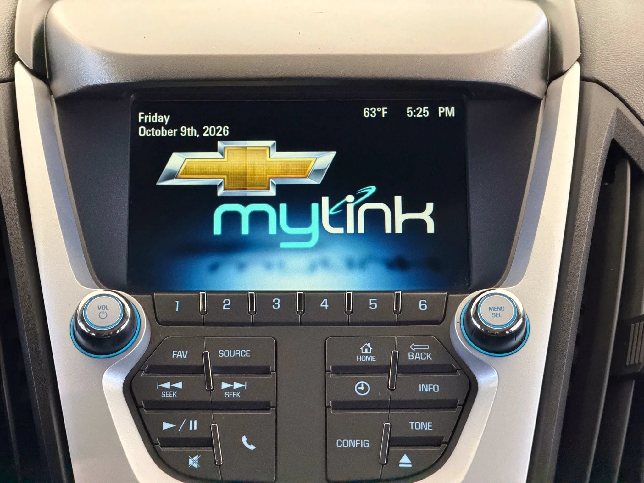 Used 2014 Chevrolet Equinox LT FWD image 25