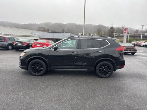 Used 2017 Nissan Rogue SV w/ Midnight Edition Package image 5