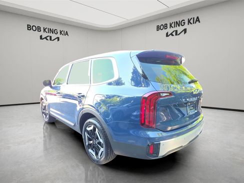 Used 2024 Kia Telluride S w/ S Sunroof Package AWD/4WD image 3