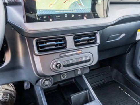New 2025 Ford Maverick Lobo image 83