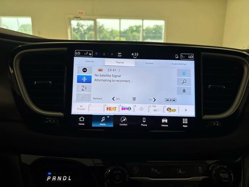 New 2026 Chrysler Voyager LX image 32