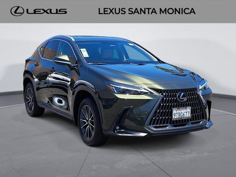 Used 2025 Lexus NX 250 FWD image 3