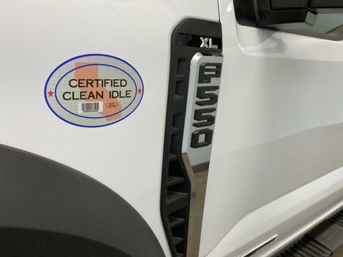 New 2024 Ford F550 4x4 SuperCab Super Duty image 9