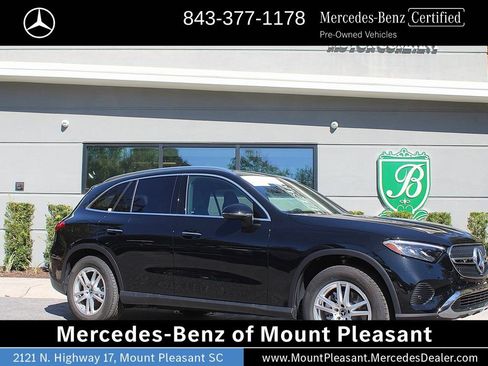 Used 2025 Mercedes-Benz GLC 300 image 1