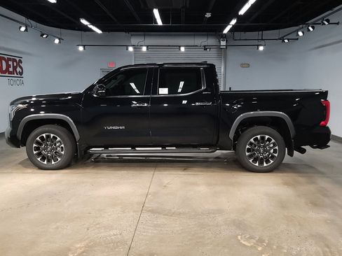 New 2026 Toyota Tundra Limited AWD/4WD image 4