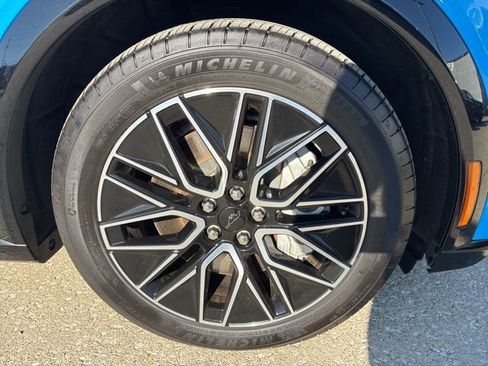 Used 2024 Ford Mustang Mach-E Premium image 11