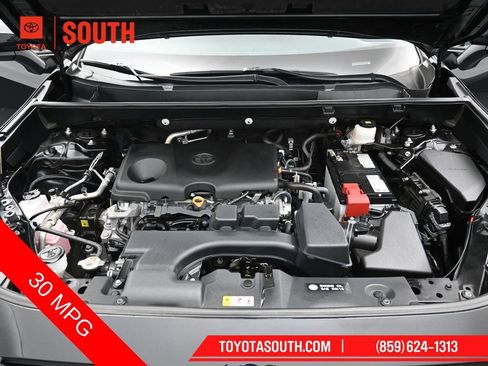 Used 2024 Toyota RAV4 XLE image 33