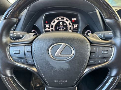 Used 2022 Lexus LS 500 w/ Interior Upgrade Package RWD image 27