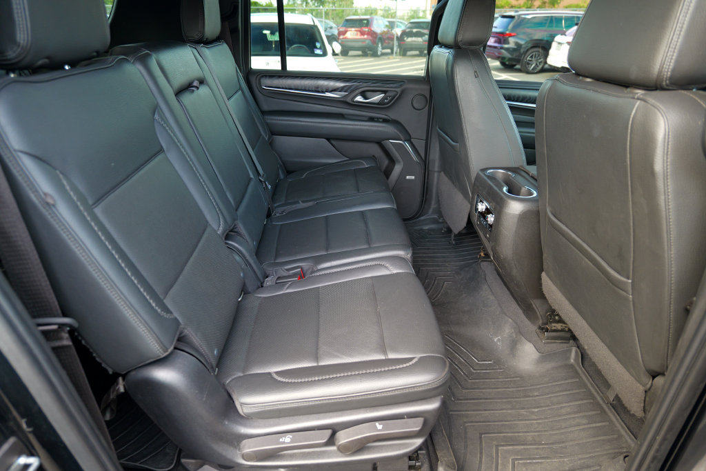 Used 2022 GMC Yukon XL Denali AWD/4WD image 31