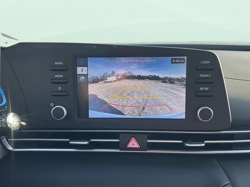 New 2026 Hyundai Elantra SE image 16