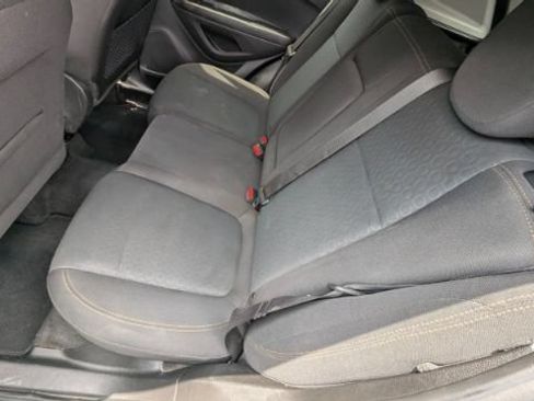 Used 2020 Chevrolet Trax LS FWD image 18
