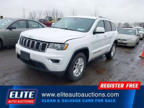 Used 2017 Jeep Grand Cherokee Laredo w/ Quick Order Package 23E image 4