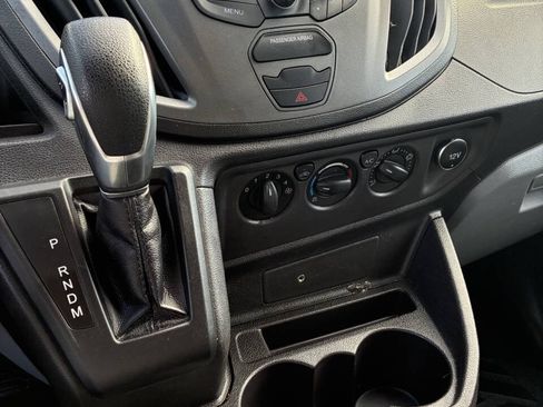 Used 2019 Ford Transit 150 130 Low Roof RWD image 17