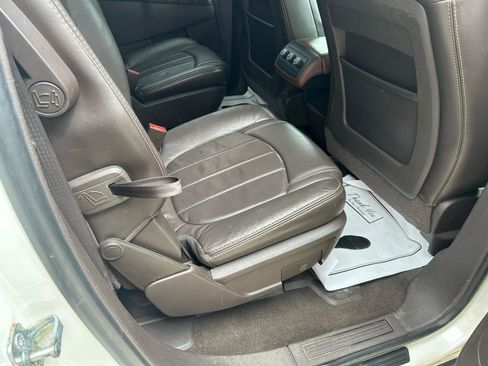 Used 2013 Buick Enclave Leather FWD image 11