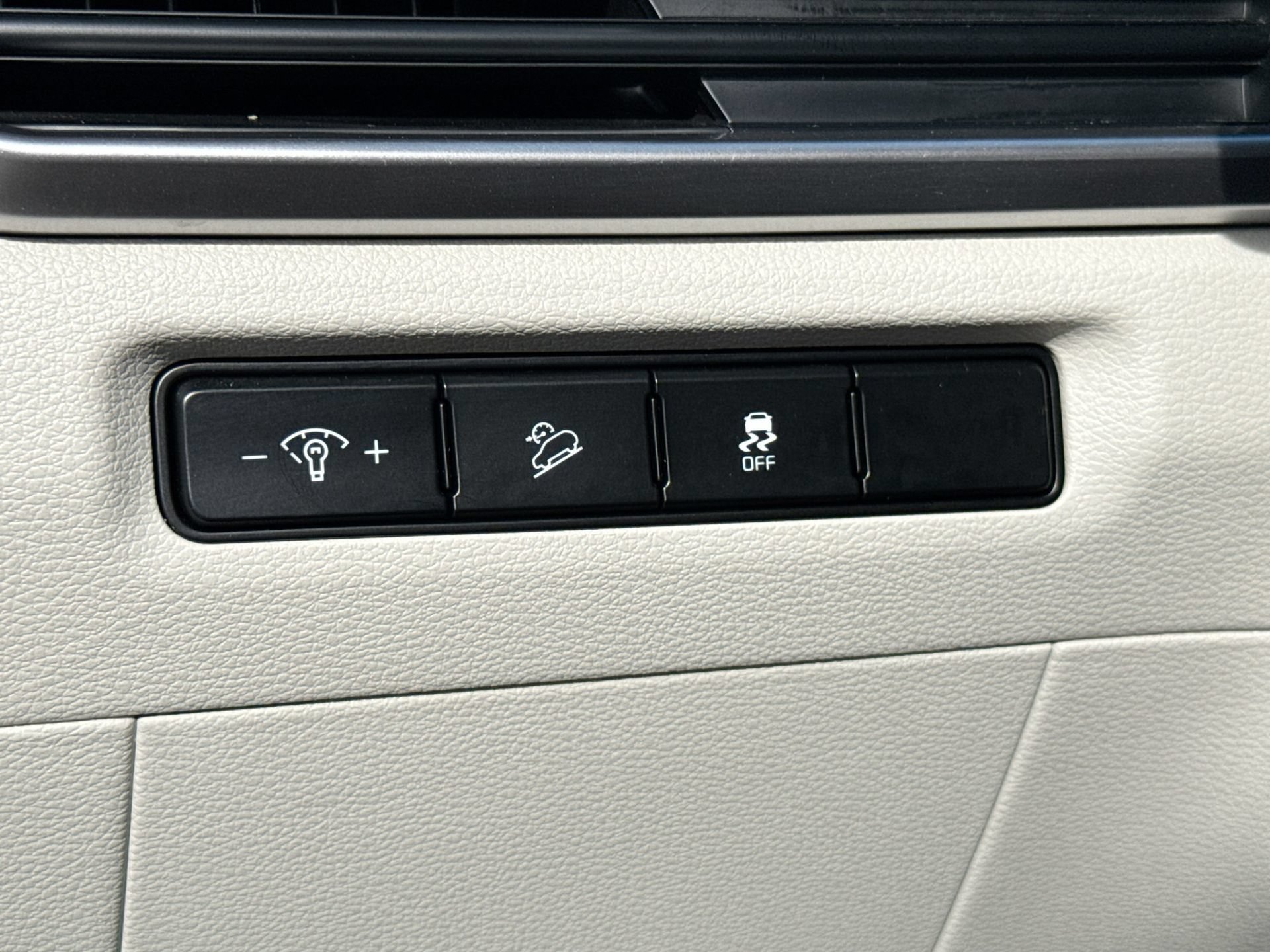 Used 2024 Kia Telluride S w/ S Sunroof Package FWD image 30