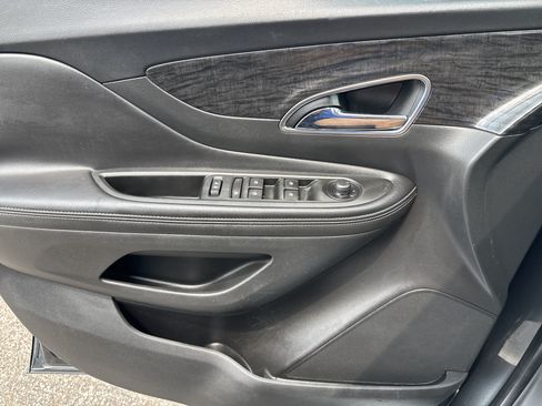 Used 2016 Buick Encore FWD image 9