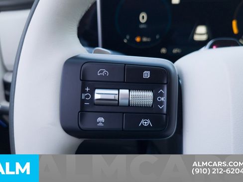 Used 2025 Hyundai Santa Fe Calligraphy image 29