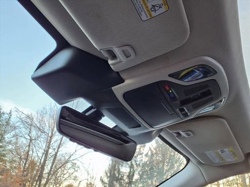 Used 2024 Subaru Outback Premium image 13