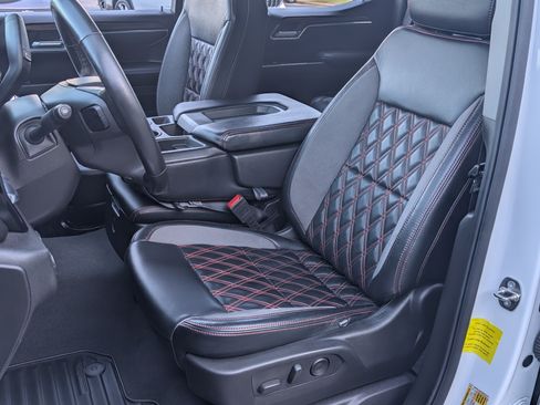 Used 2024 Chevrolet Silverado 1500 LT RWD image 16