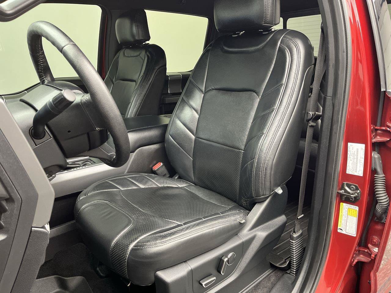 Used 2016 Ford F150 XLT w/ Equipment Group 302A Luxury AWD/4WD image 10