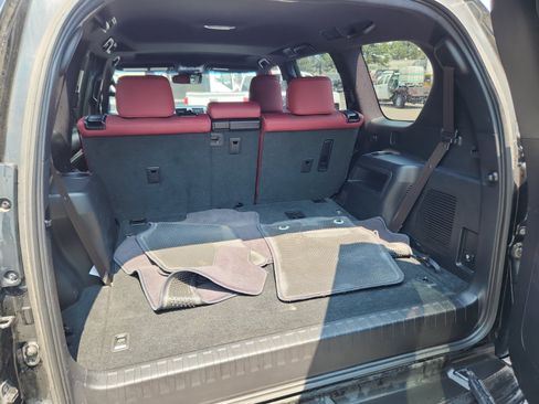 Certified 2021 Lexus GX 460 Premium w/ Premium Package AWD/4WD image 34