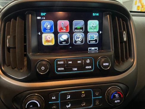 Used 2018 Chevrolet Colorado Z71 image 15