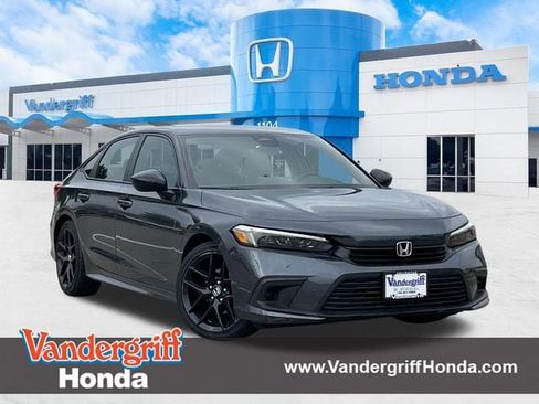 Used 2024 Honda Civic Sport image 1