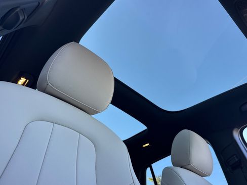 New 2026 Mercedes-Benz GLA 250 4MATIC image 17