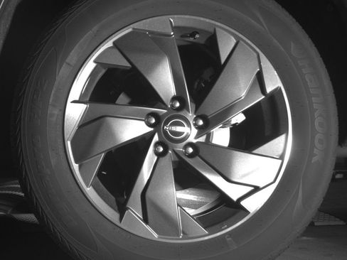 Used 2025 Nissan Rogue SV AWD/4WD image 14