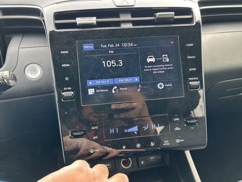 Used 2022 Hyundai Santa Cruz SEL Premium image 8