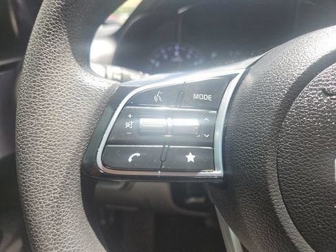 Used 2022 Kia Forte LXS FWD image 13