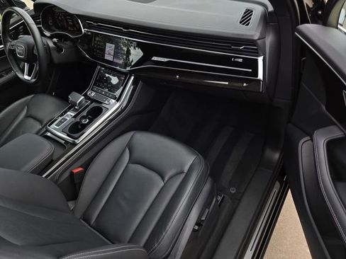 Used 2025 Audi Q7 3.0T Premium Plus AWD/4WD image 7