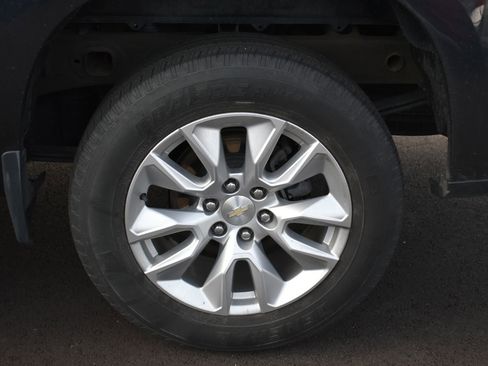 Used 2022 Chevrolet Silverado 1500 Custom image 11