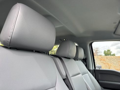 New 2026 Ford F250 XL w/ XL Off-Road Package image 16