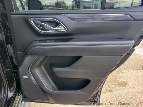 Used 2023 GMC Yukon SLT image 23