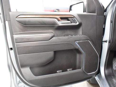 Used 2024 Chevrolet Silverado 1500 LT AWD/4WD image 17
