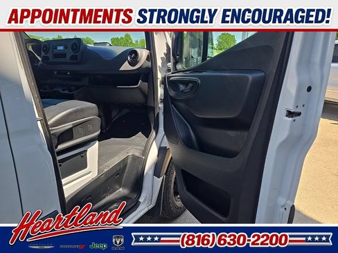 Used 2025 Mercedes-Benz Sprinter 2500 image 56