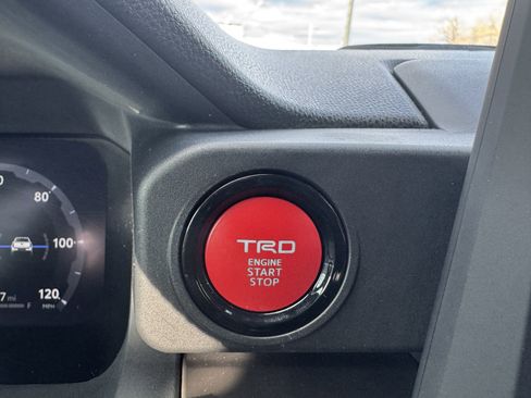 Used 2024 Toyota Tacoma TRD Off-Road w/ TRD Off Road Upgrade Package image 31