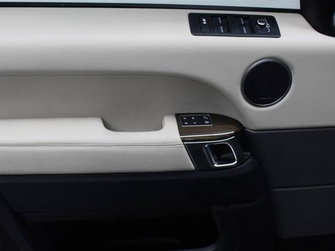 Used 2017 Land Rover Range Rover Sport HSE AWD/4WD image 16