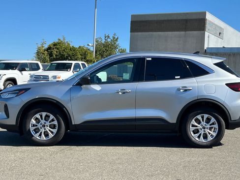 Used 2023 Ford Escape Active w/ Tech Pack #1 AWD/4WD image 9