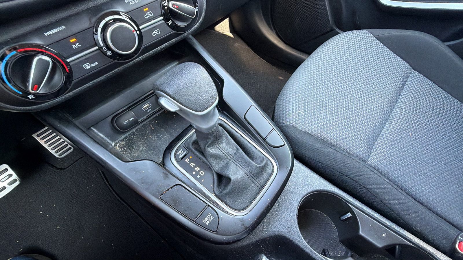Used 2023 Kia Soul LX w/ LX Technology Package FWD image 29